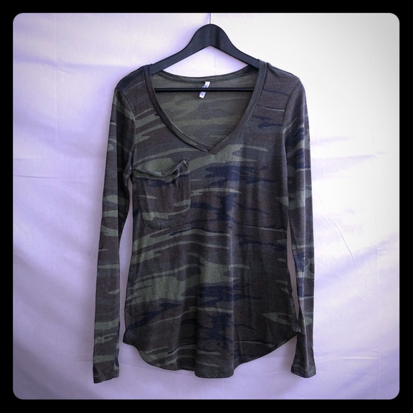 Z Supply Tops - Z Supply long sleeve top